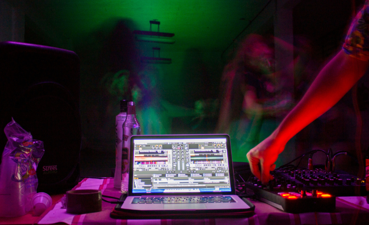 Enjoyliveparty voor dertigers en veertigers in Soestduinen — uitgaan in Soest
